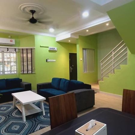 Homestay Dr. Z Klang Ngoại thất bức ảnh