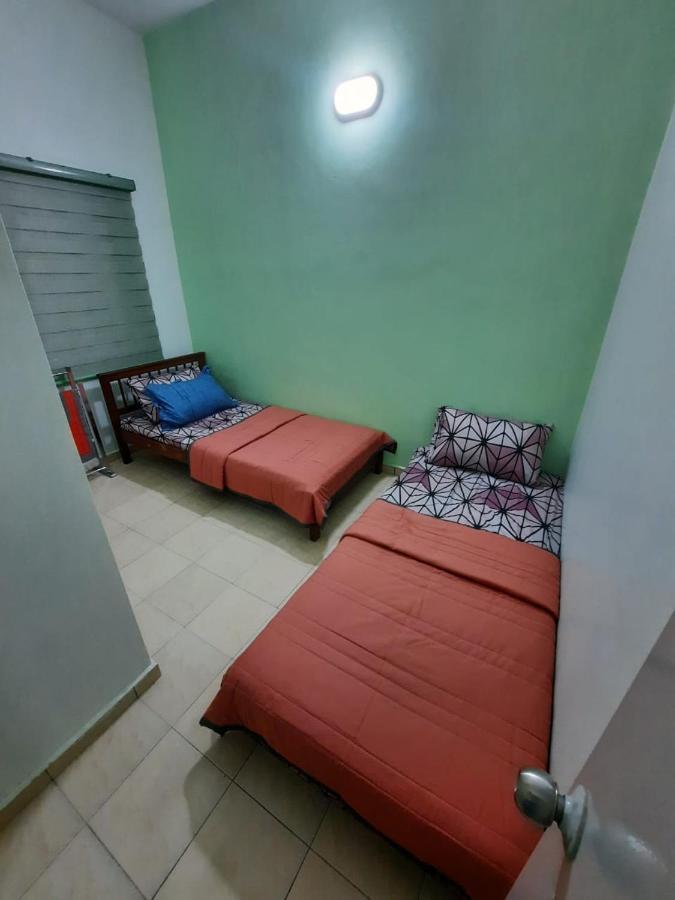 Homestay Dr. Z Klang Ngoại thất bức ảnh