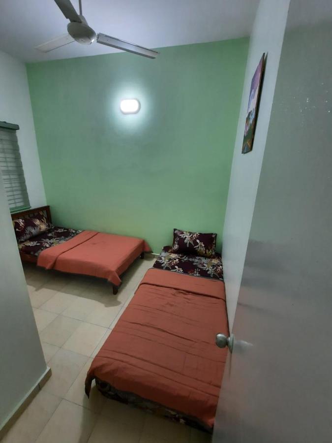 Homestay Dr. Z Klang Ngoại thất bức ảnh